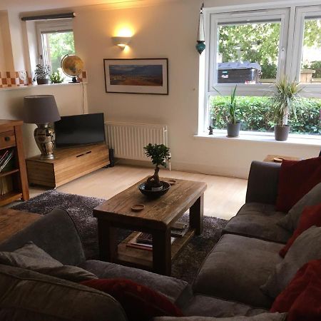 Holyrood Park Apartment Edimburgo Exterior foto